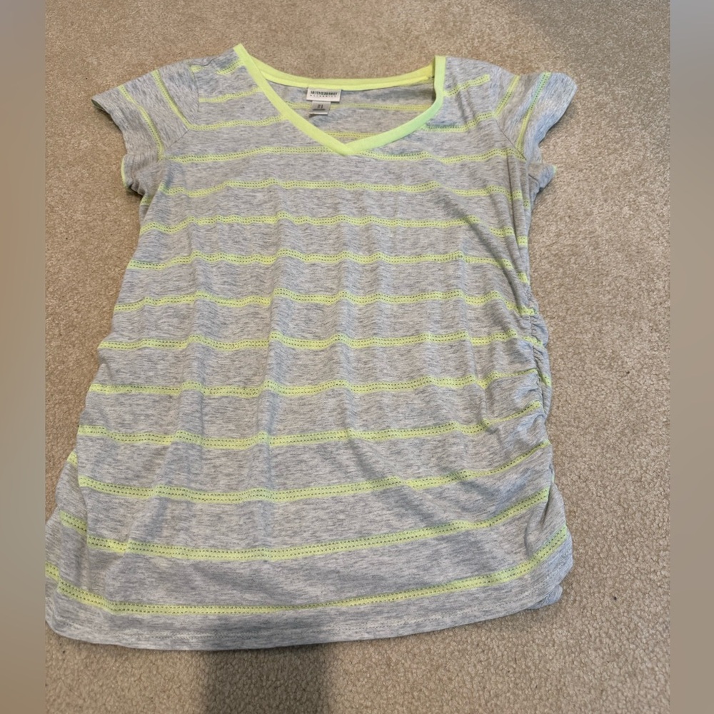 Motherhood Maternity t-shirt